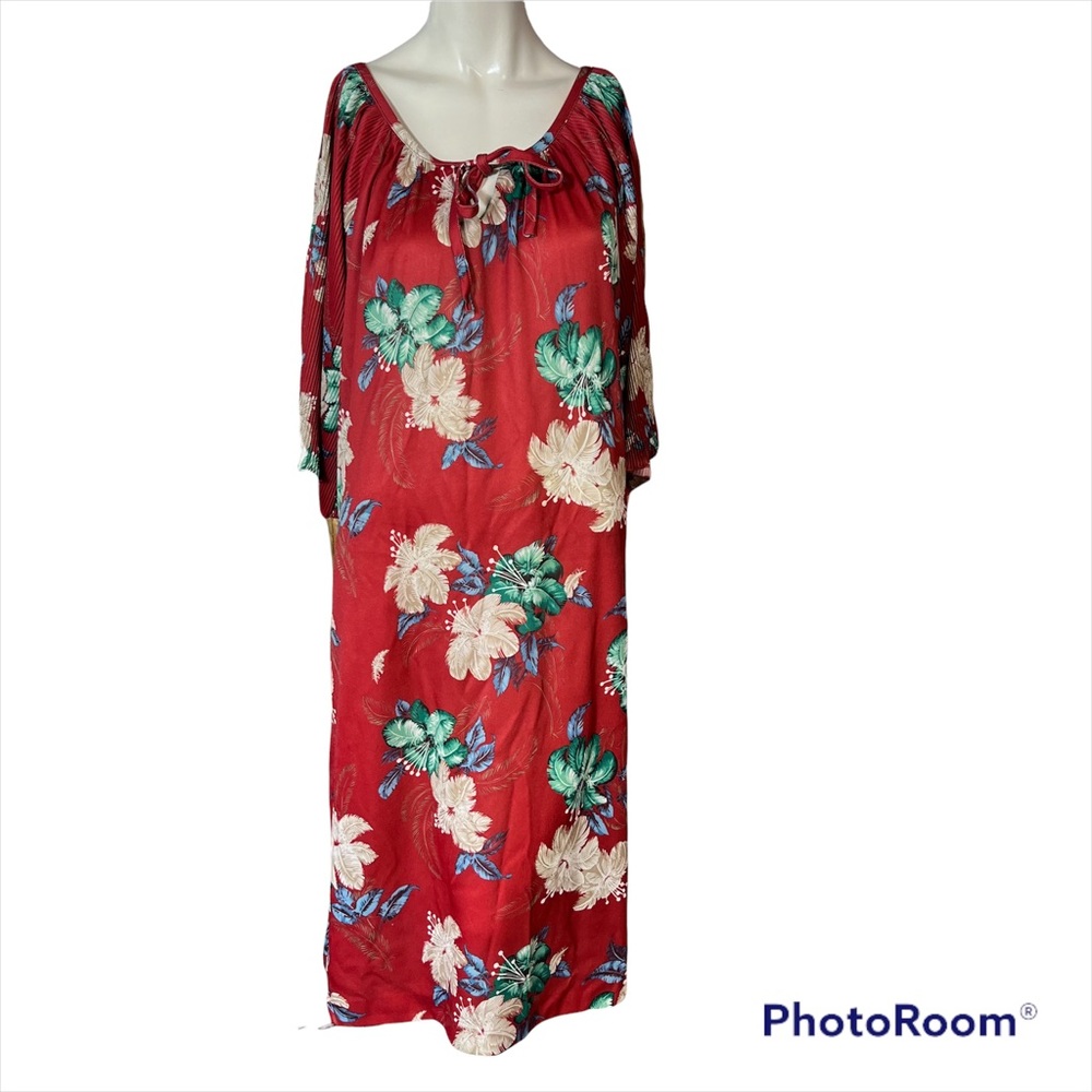 Vintage 60s 70s Caftan Dress size Medium Red Floral Tropical Kaftan